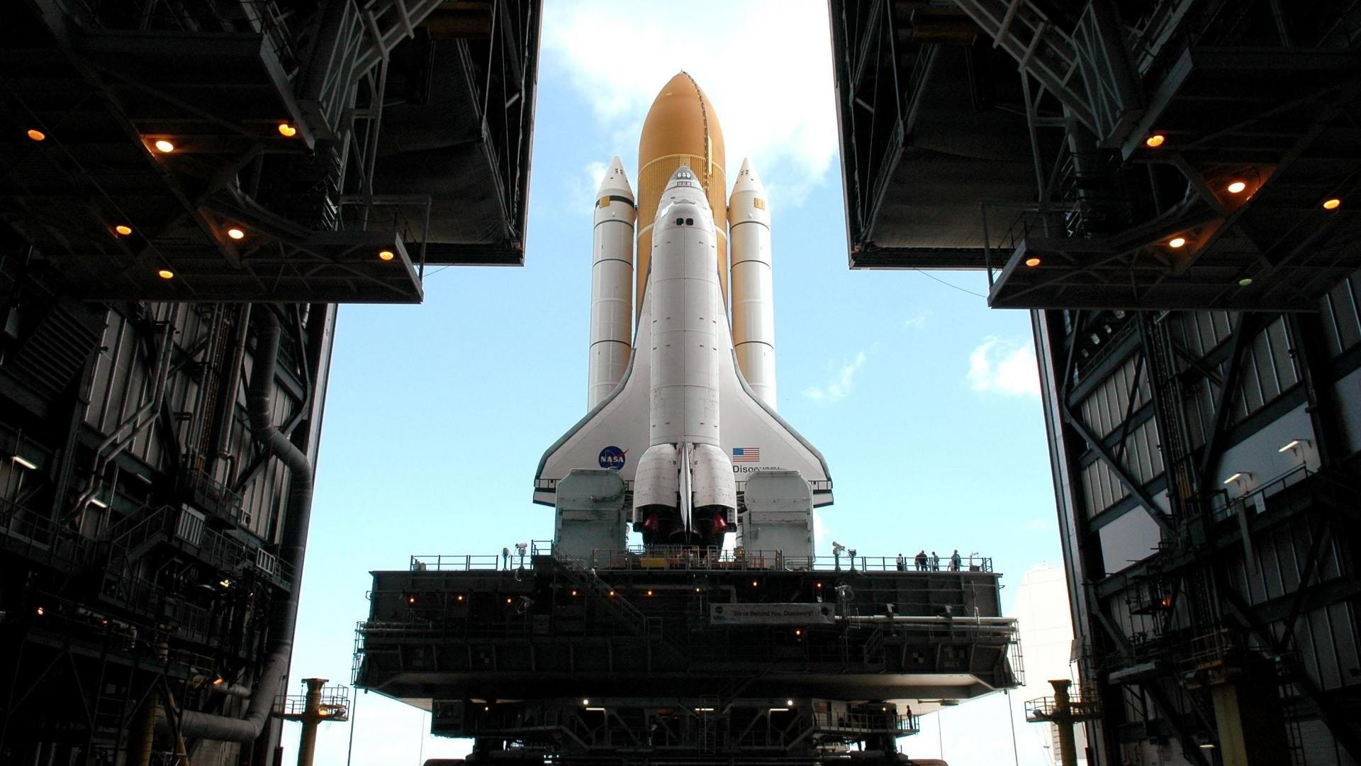 当战术的刀锋划破紫百合的咽喉,塞维利亚如何用窒息术为欧联杯写注脚