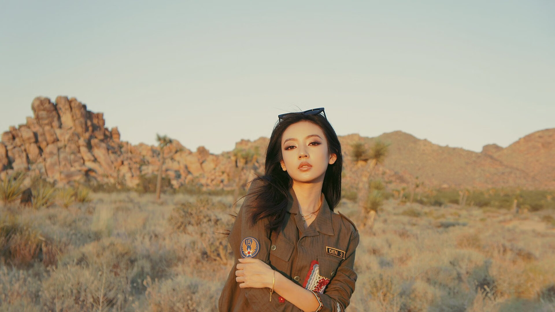 金字塔与武士刀,埃及3-0踏平里昂,富安健洋交出统治级非典型答卷