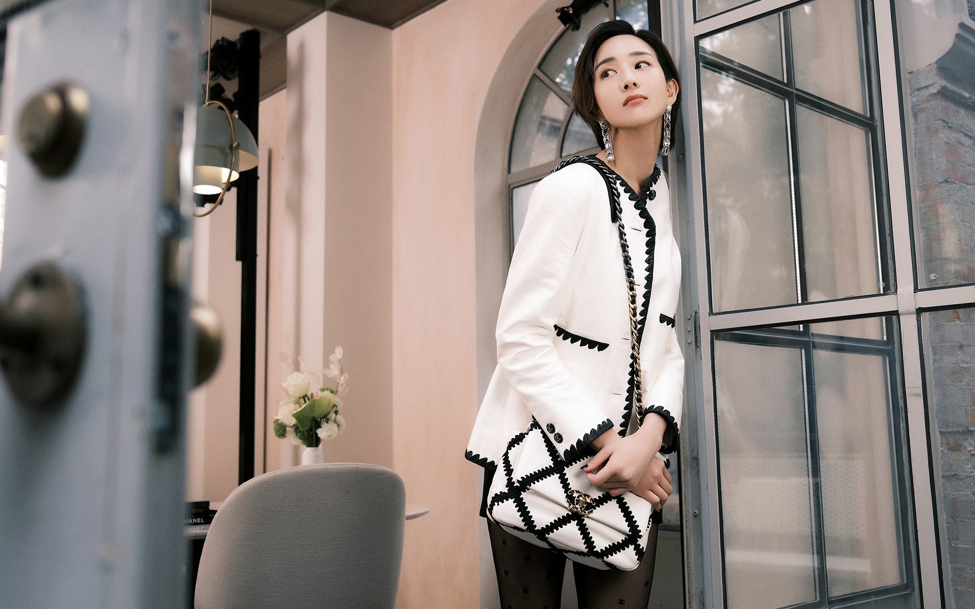 铁卫铸盾与南美奇迹，足球世界里确定性与戏剧性的双重奏